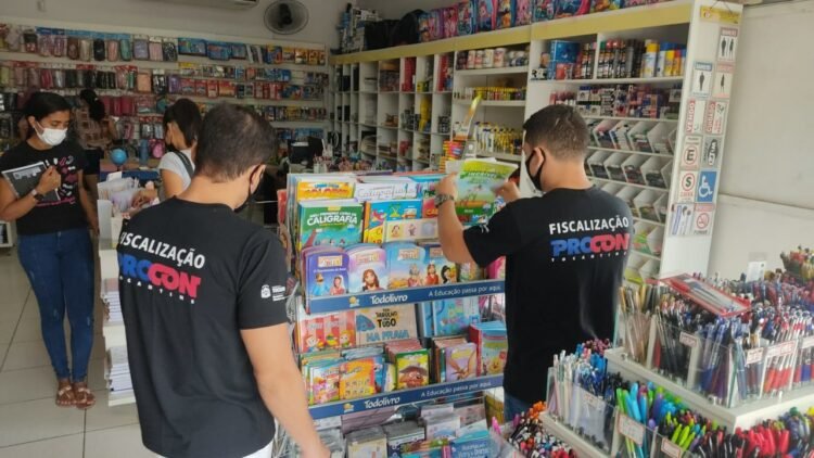 Volta às aulas: Procon encontra variação de 400% nos valores dos materiais escolares em Araguaína; veja lista