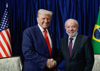 Governo intensifica negociações comerciais com os Estados Unidos diante de possível aumento de tarifas
