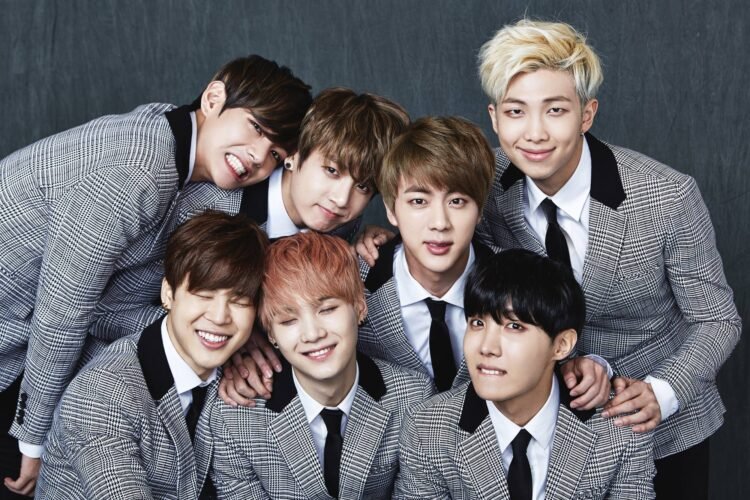A Biografia do BTS: A Ascensão de um Fenômeno Global