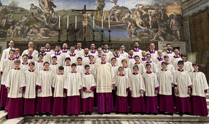Coro da Capela Sistina realiza apresentação especial durante missa na Catedral de Brasília